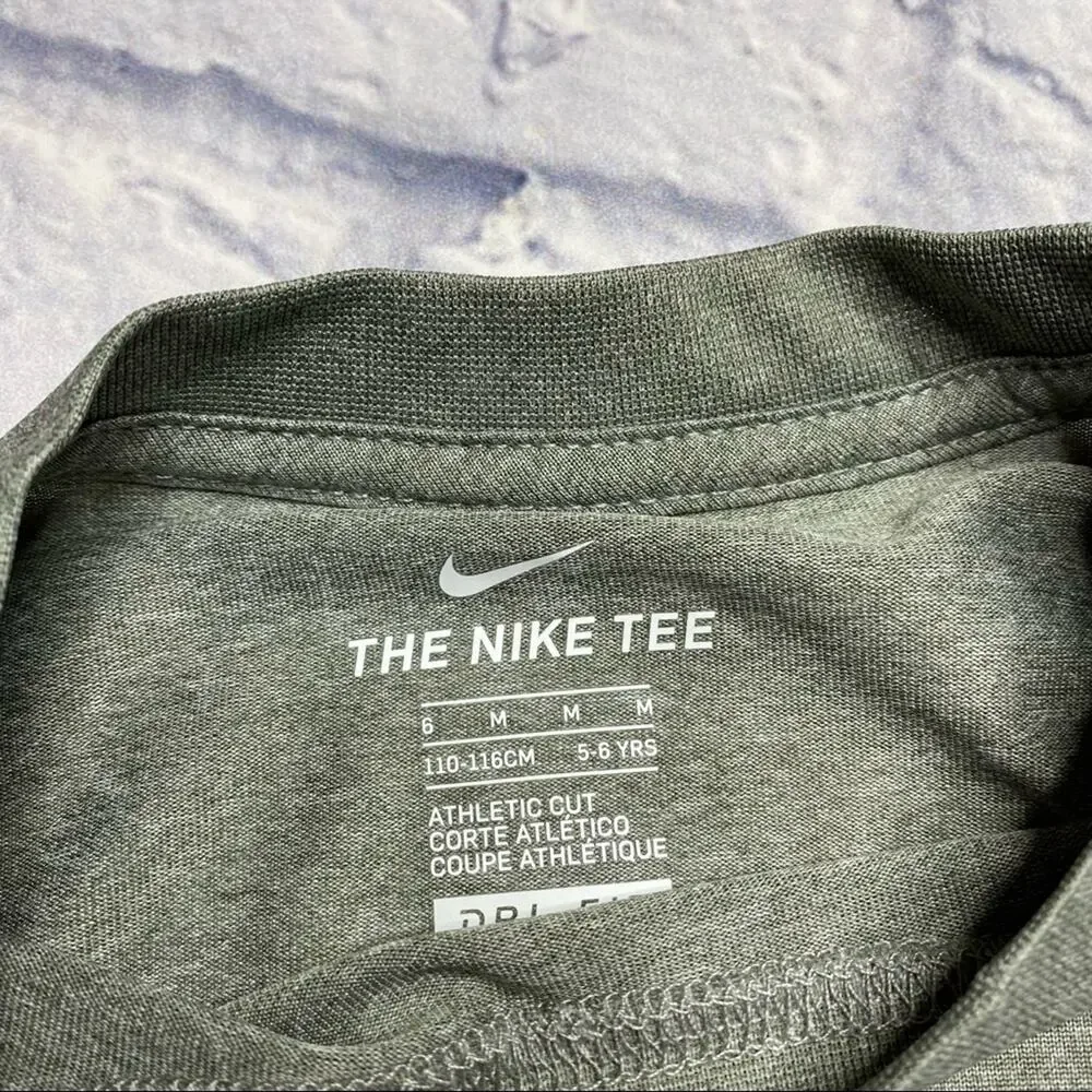 NEW Nike Dri-Fit, Athletic Cut Tee in Grey